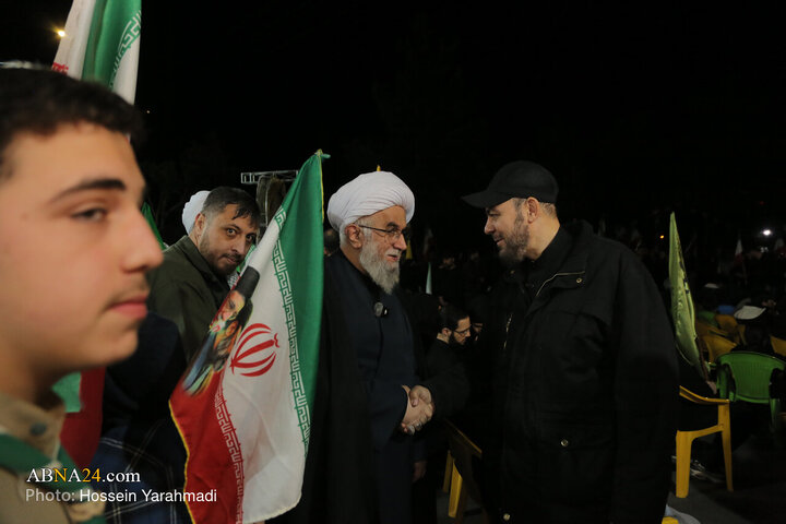 Photos: Secretary-General of AhlulBayt World Assembly Joins Qom Street Gathering