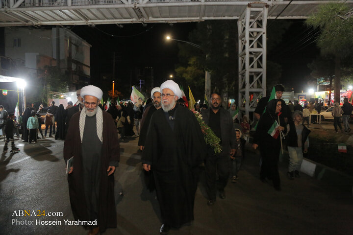 Photos: Secretary-General of AhlulBayt World Assembly Joins Qom Street Gathering