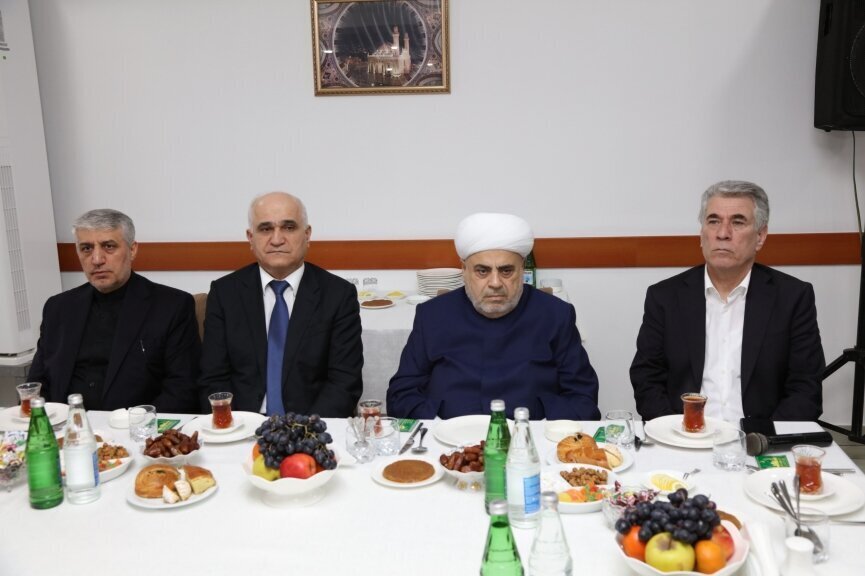Baku Hosts 40th Day Commemoration Ceremony for Martyred Leader Ayatollah Khamenei