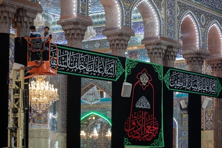 عکس خبری/ سیاه‌پوش شدن حرم امام حسین(ع) به مناسبت شهادت امام جعفر صادق(ع)