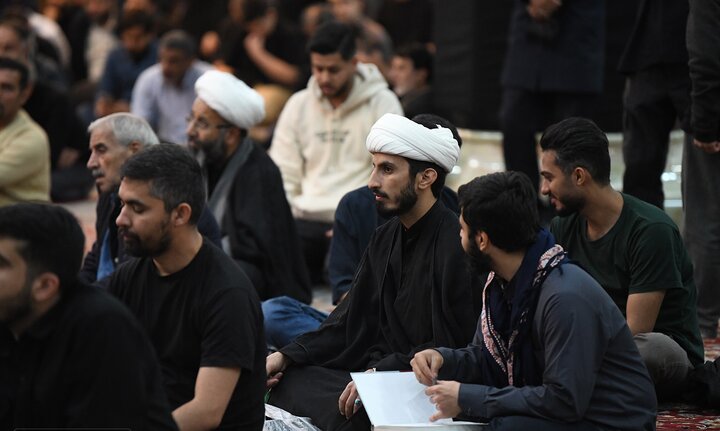 گزارش تصویری/ مراسم عزاداری شب شهادت امام صادق(ع) در حرم حضرت عبدالعظیم(ع)