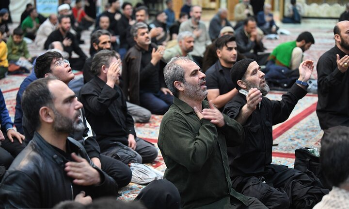 گزارش تصویری/ مراسم عزاداری شب شهادت امام صادق(ع) در حرم حضرت عبدالعظیم(ع)
