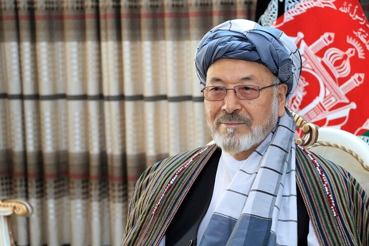 رئیس حزب وحدت اسلامی افغانستان، رهبری آیت الله سیدمجتبی خامنه‌ای را تبریک گفت