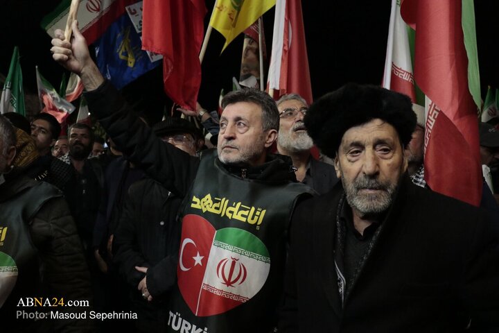 Photos: Turkish Civil Activists Join People of Tabriz on 45th Night of Power