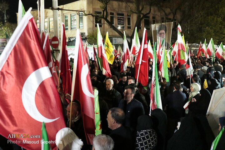 Photos: Turkish Civil Activists Join People of Tabriz on 45th Night of Power