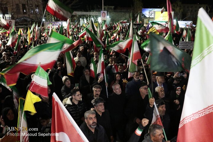 Photos: Turkish Civil Activists Join People of Tabriz on 45th Night of Power