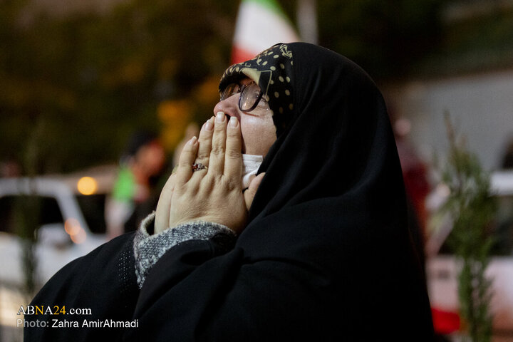 Photos: Nighttime Pledge of Allegiance by Tehran People at Site of Martyrdom of Imam Khamenei