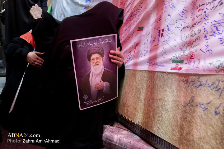 Photos: Nighttime Pledge of Allegiance by Tehran People at Site of Martyrdom of Imam Khamenei