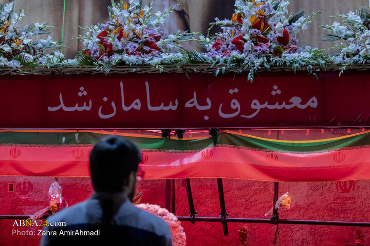 Photos: Nighttime Pledge of Allegiance by Tehran People at Site of Martyrdom of Imam Khamenei