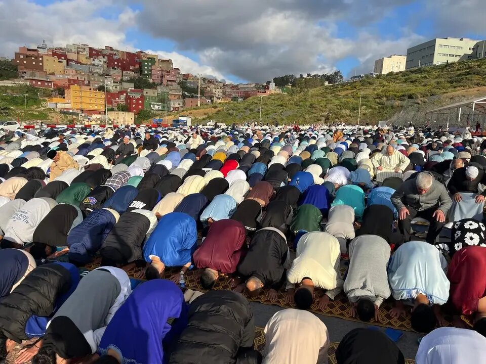 Spain’s Congress Backs Restoring Muslim Surnames in Ceuta
