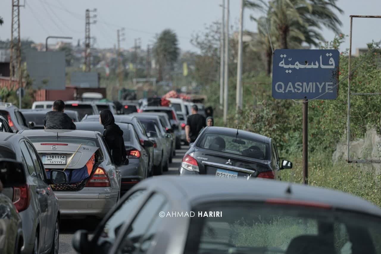 سیل بازگشت شهروندان لبنانی به جنوب لبنان بعد از اعلام آتش‌بس + تصویر