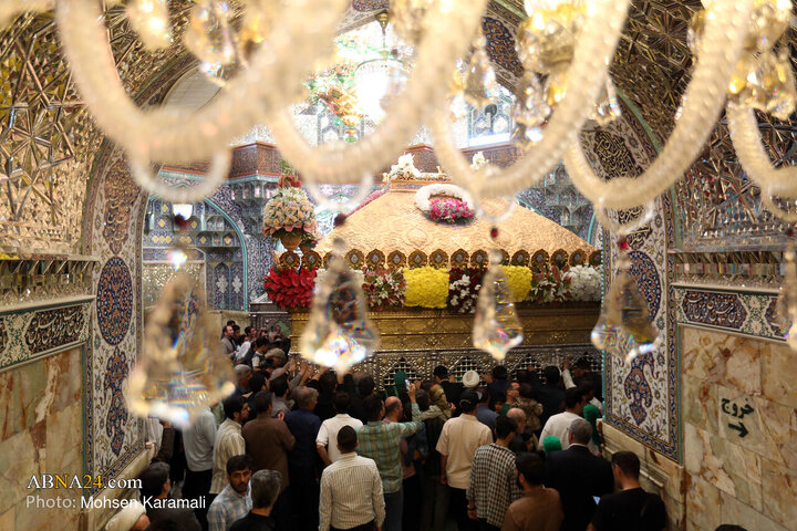 Photos: Hazrat Masoumeh Holy Shrine Adorned with Flowers on Eve of Karamat Decade