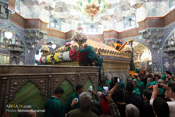 Photos: Hazrat Masoumeh Holy Shrine Adorned with Flowers on Eve of Karamat Decade