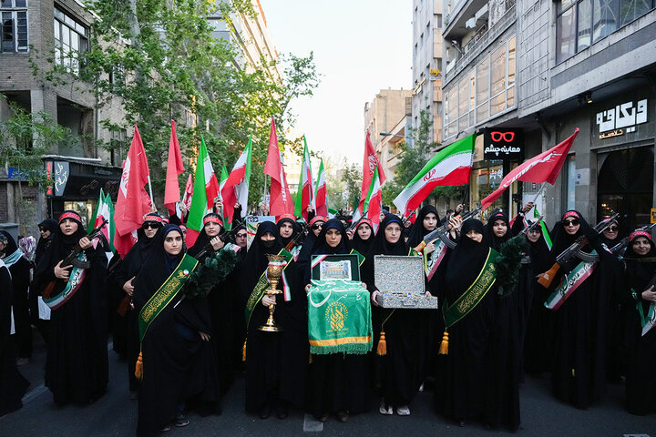 تصاویر | اجتماع بزرگ دختران جان فدای ایران، معطر به شمیم پرچم فاطمی شد