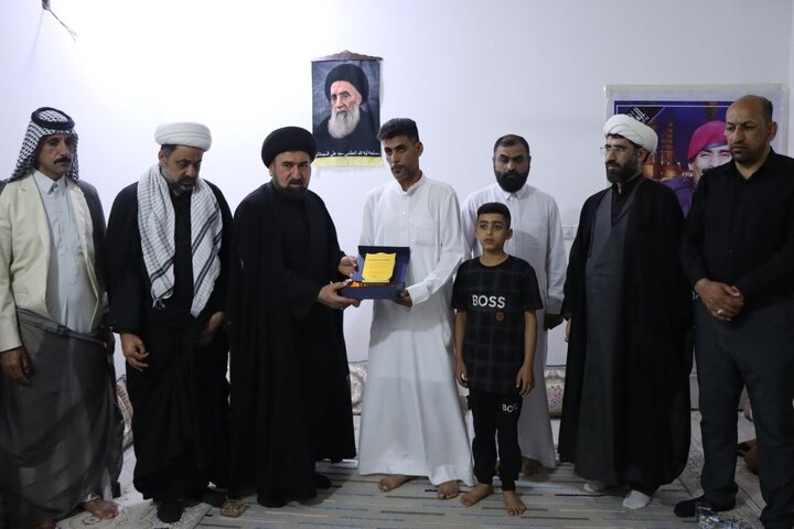 Photos: Representative of AhlulBayt World Assembly Meets with Families of Martyrs, Tribal Sheikhs in Southern Iraq