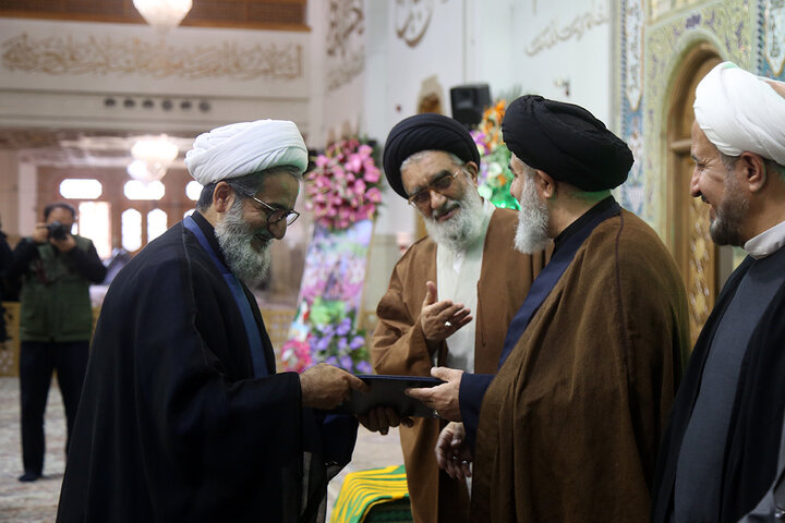 Photos: Khotbeh Khani Ceremony by Servants of Hazrat Masoumeh Holy Shrine, Beginning of Karamat Decade Programs