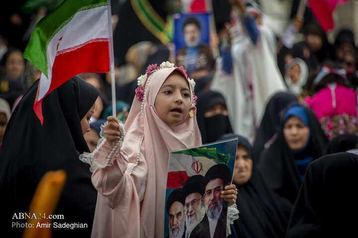 اجتماع بزرگ بانوان و دختران جانفدا ایران در حرم مطهر حضرت شاهچراغ (ع) با نام میثاق فاطمی