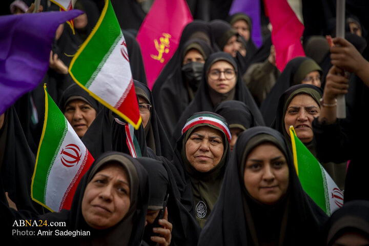 اجتماع بزرگ بانوان و دختران جانفدا ایران در حرم مطهر حضرت شاهچراغ (ع) با نام میثاق فاطمی