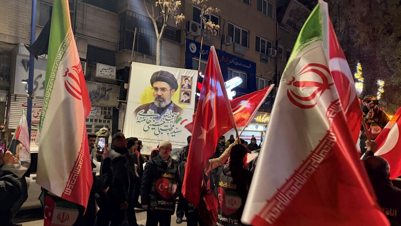Turkish Media Delegation Reports Normalcy and Public Solidarity Across Iranian Cities