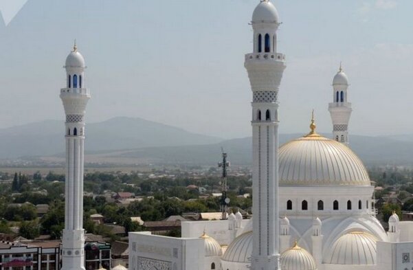 مخالفت ساکنان یک روستا در سوئیس با تبدیل ساختمان به مسجد؛ پروژه فعلاً متوقف شد