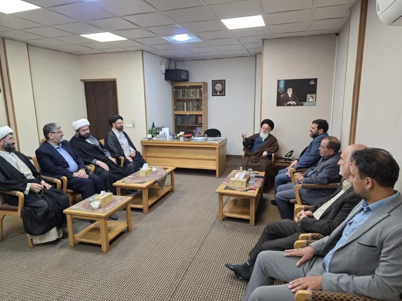 دیدار معاون سازمان حج و زیارت جمهوری اسلامی ایران با  نماینده مقام معظم رهبری در عراق