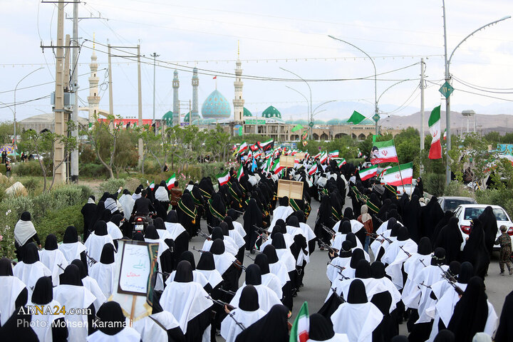 رزمایش بزرگ دختران جان‌فدای ایران در قم