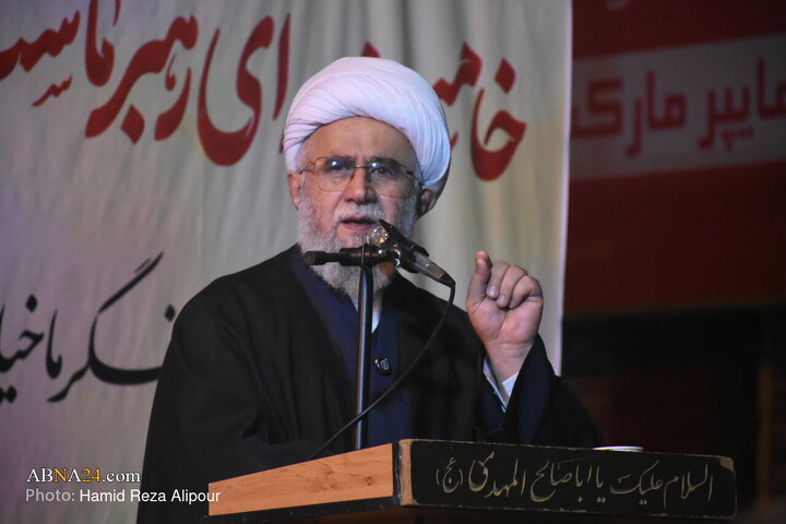 ایران اسلامی در متن تحولات جهانی قرار گرفته است / پیروزی‌ها حاصل پیوند امام و امت است