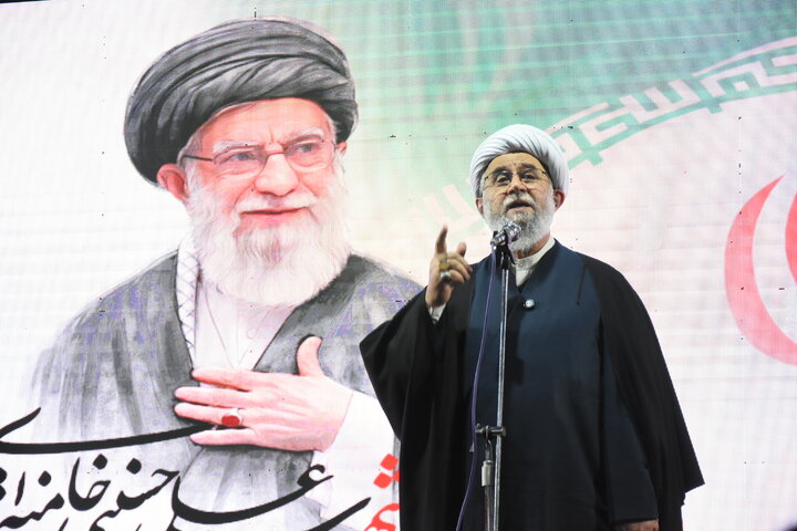 تأکید آیت‌الله رمضانی بر نقش اراده ملت‌ها در مقابله با نظام سلطه / سپاه پاسداران «کوثر انقلاب اسلامی» است