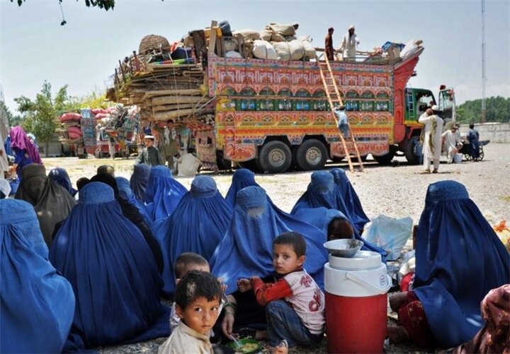 طالبان از بازگشت ۷۴۷ خانواده مهاجر افغان از ایران و پاکستان در یک روز خبر داد