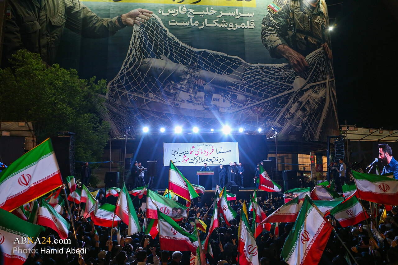 با اتحاد و تبعیت از رهبر انقلاب دشمن را پشیمان خواهیم کرد