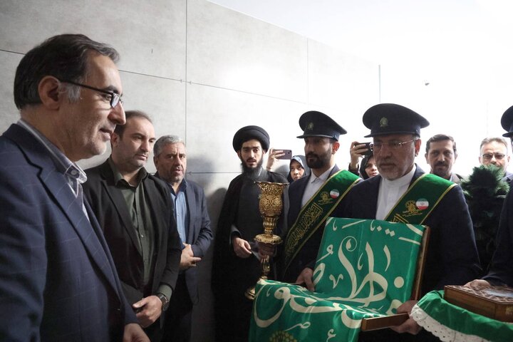 عکس خبری | دیدار خادمان آستان مقدس حضرت معصومه(س) با کارکنان بنیاد شهید