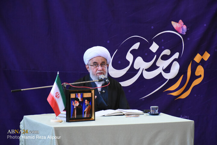 آیت‌الله رمضانی: توکل، توسل و عقلانیت سه رکن سعادت انسان است/ دعای مکارم‌الاخلاق منشور جامع تربیت انسانی