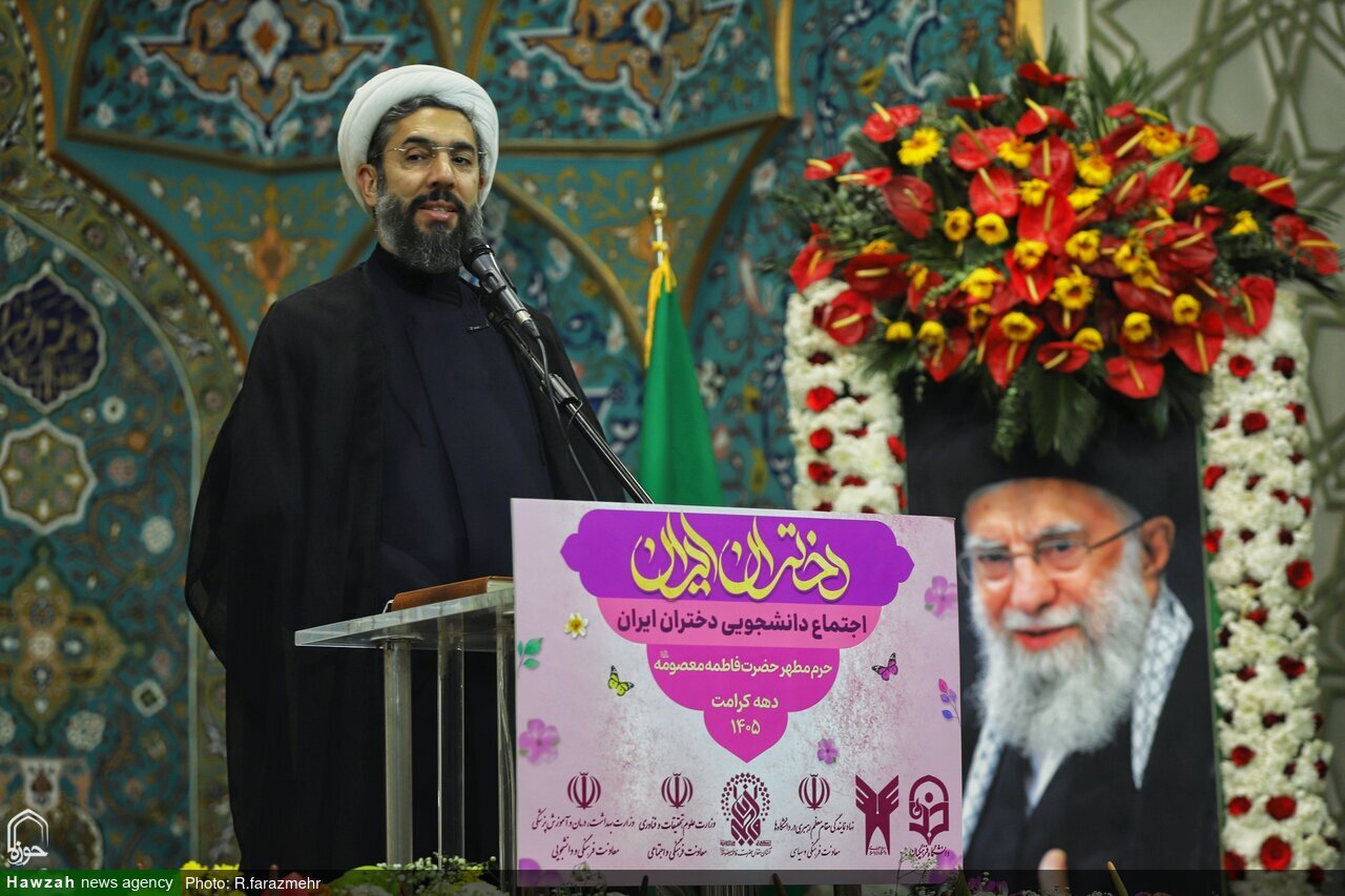 در مواجهه حق و باطل، دختران به‌اندازه رزمندگان نقش‌آفرین هستند