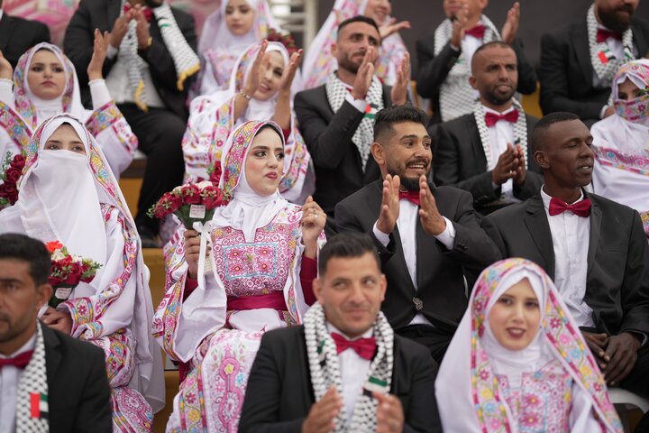 گزارش تصویری | جشن عروسی ۱۵۰ زوج فلسطینی در غزه