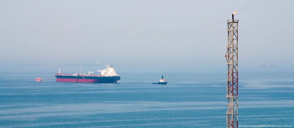 Analysis: What’s the Message of Iran’s IRGC Seizing Violating Ships in Strait of Hormuz?