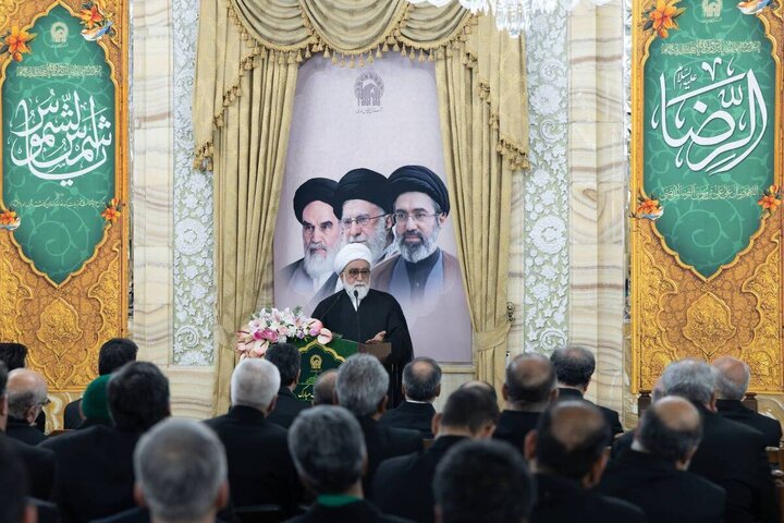رمز عبور از گردنه‌های سخت، اتحاد و تبعیت از رهبری است