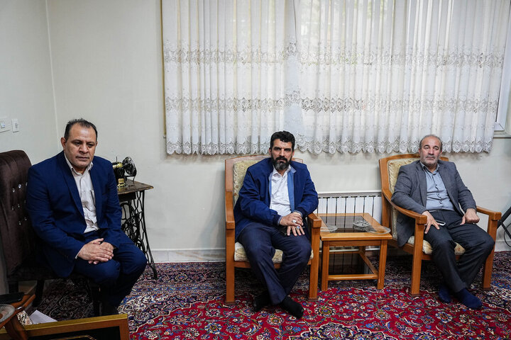 عکس خبری/ دیدار جمعی از نمایندگان مجلس با خانواده شهیده تجمعات مردمی