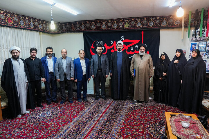 عکس خبری/ دیدار جمعی از نمایندگان مجلس با خانواده شهیده تجمعات مردمی