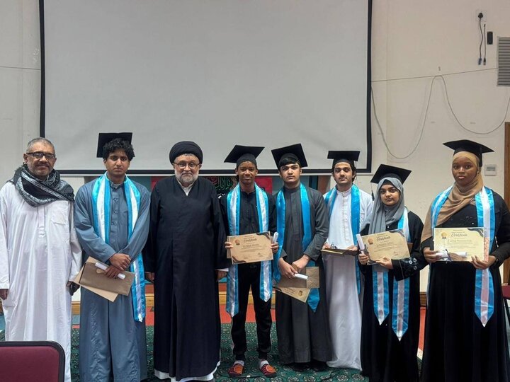گزارش تصویری | برگزاری برنامه سالانه قرآن در مدرسه امام حسین(ع) در کیپ‌تاون