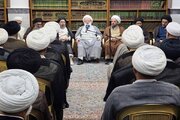 Grand Ayatollah Yaqoubi Stresses Contemplating Quran during Hajj
