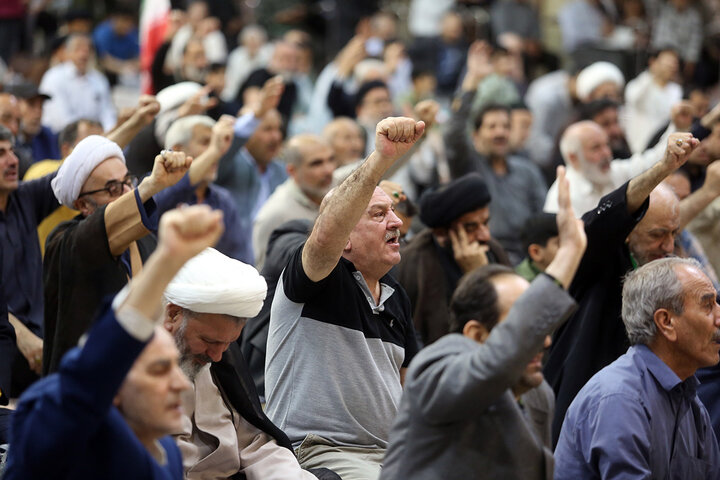 بزرگداشت فرمانده شهید نیروی دریایی سپاه در حرم حضرت معصومه (س)