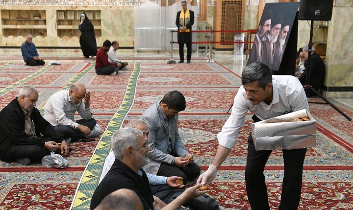 گزارش تصویری/  مراسم جشن سالروز ولادت امام رضا(ع) در حرم حضرت عبدالعظیم(ع)