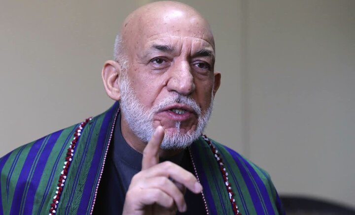 کرزی: محرومیت دختران از آموزش، افغانستان را به وابستگی بیشتر سوق می‌دهد