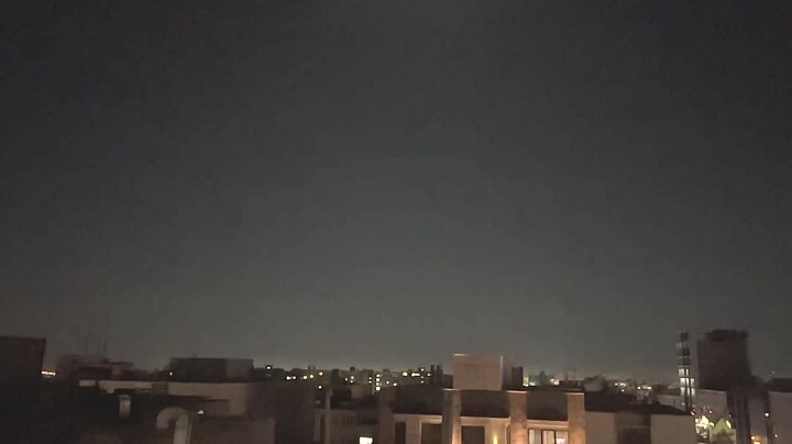 فعال شدن پدافند در نقاط مختلف تهران + ویدیو