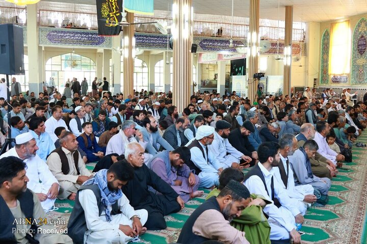 عکس خبری | نماز جمعه شیعیان افغانستان در هرات