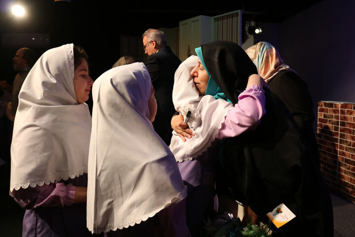 گزارش تصویری/ پاسداشت مقام معلم و گرامیداشت شهدای میناب