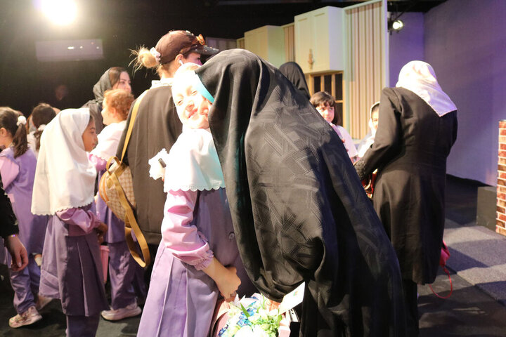 گزارش تصویری/ پاسداشت مقام معلم و گرامیداشت شهدای میناب