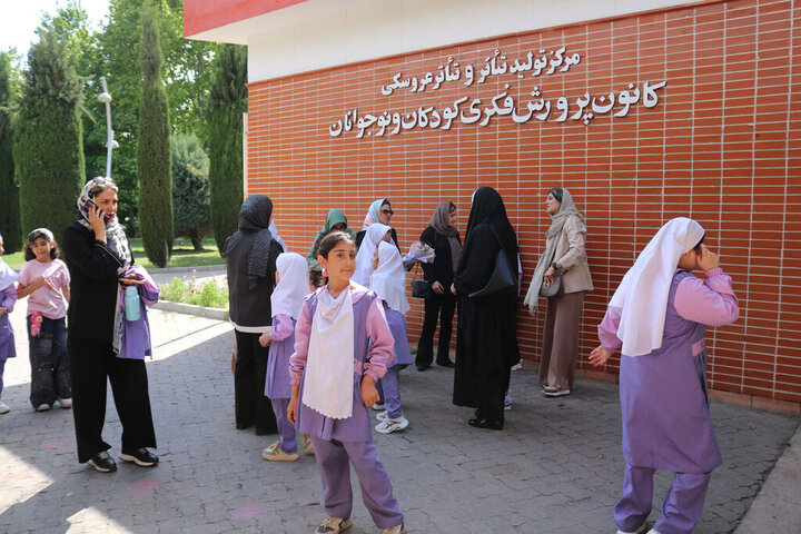 گزارش تصویری/ پاسداشت مقام معلم و گرامیداشت شهدای میناب
