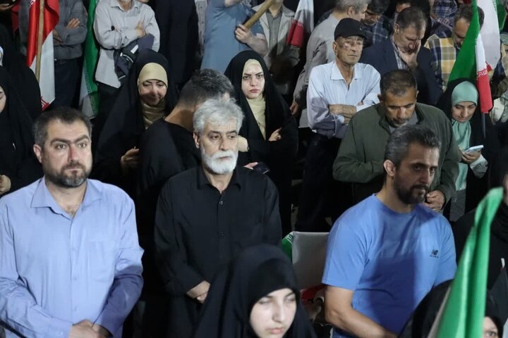 گزارش تصویری/ تجدید عهد مردم اسلامشهر با رهبر معظم انقلاب و رزمندگان