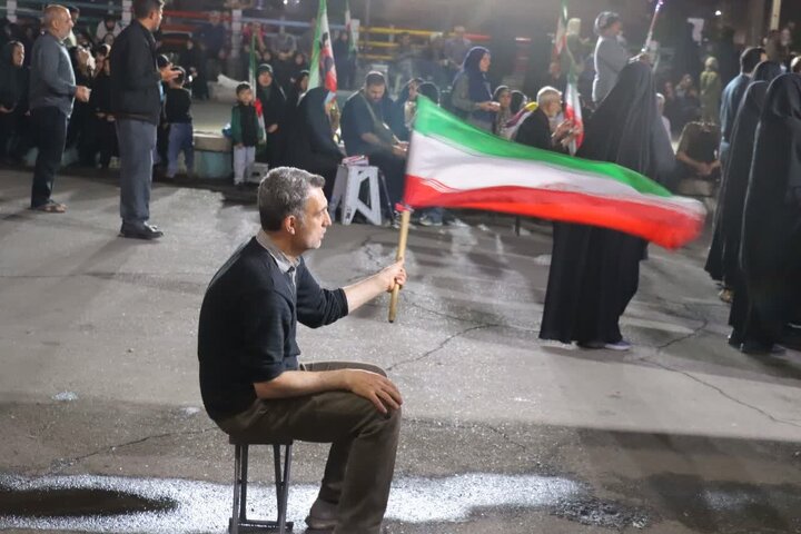 گزارش تصویری/ تجدید عهد مردم اسلامشهر با رهبر معظم انقلاب و رزمندگان